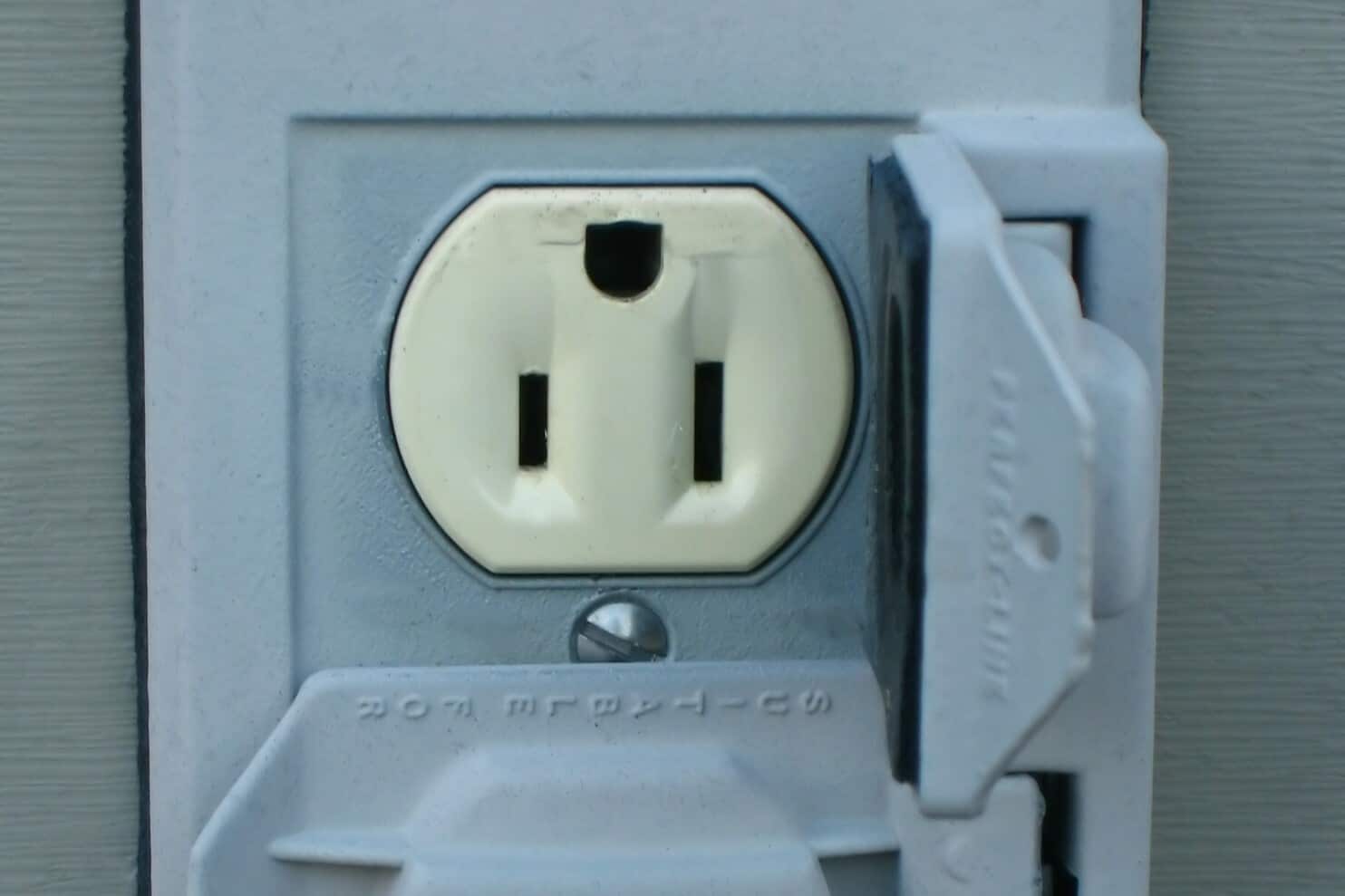 Upside Down Outlets